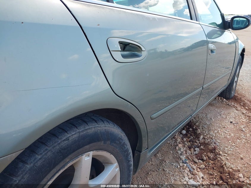 2005 Nissan Altima 2.5 S VIN: 1N4AL11D25N409765 Lot: 45090849