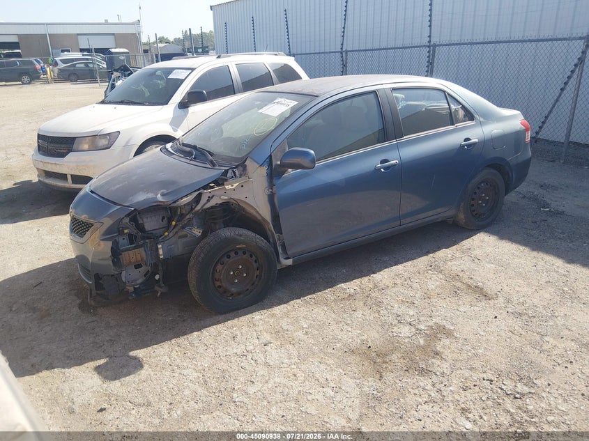2010 TOYOTA YARIS auction photo 2