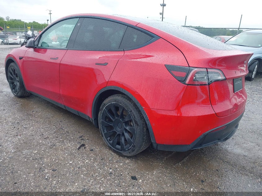 Vin: 5yjygaee4mf155375, lot: 45588544, tesla model y long range dual motor all-wheel drive 20213