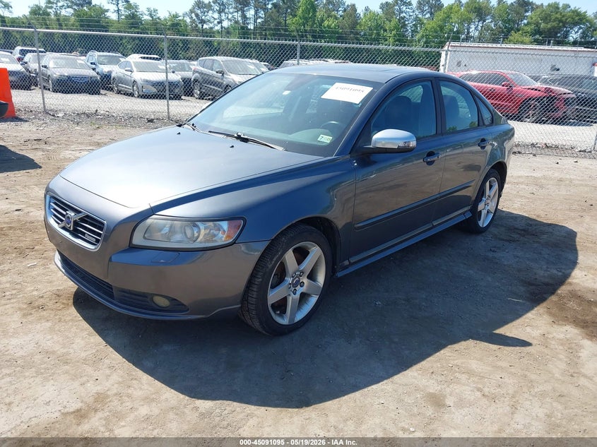 YV1672MHXA2488584 2010 Volvo S40 T5 R-Design photo 1