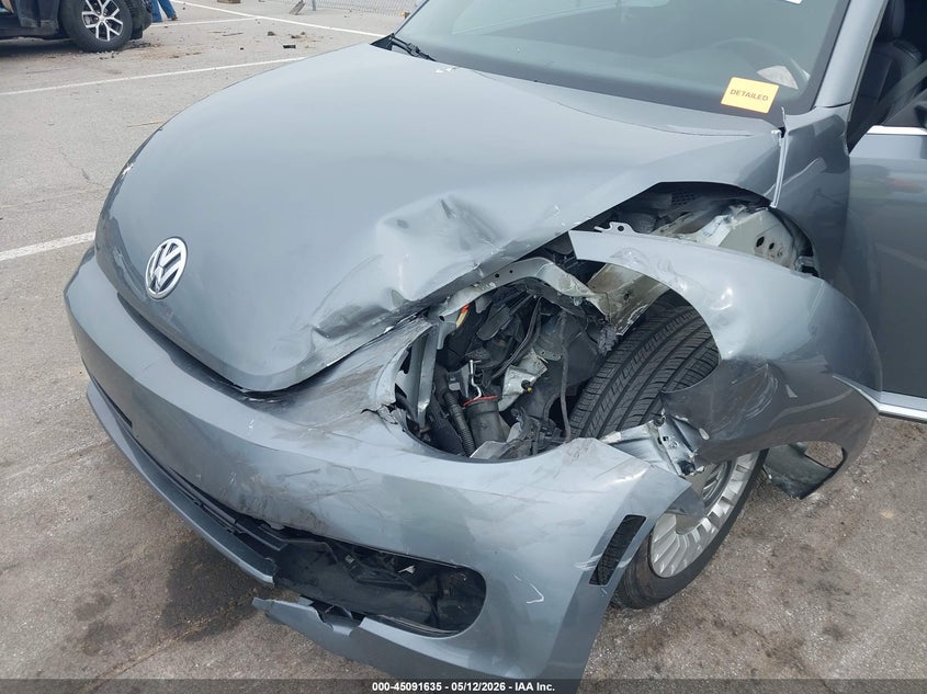 2015 Volkswagen Beetle 1.8T VIN: 3VW517AT0FM813720 Lot: 45091635