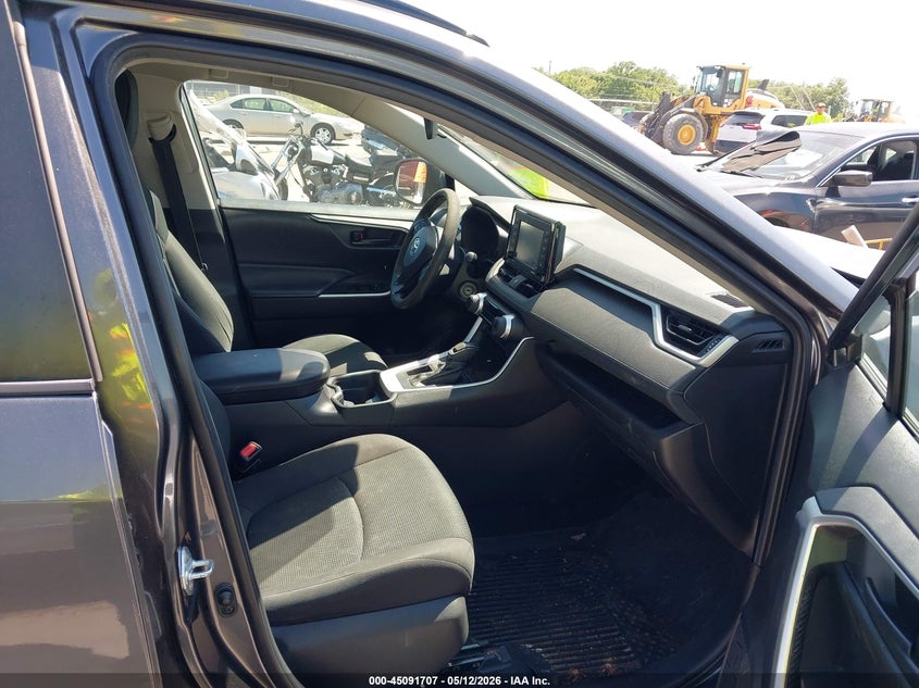 2021 TOYOTA RAV4 auction photo 5