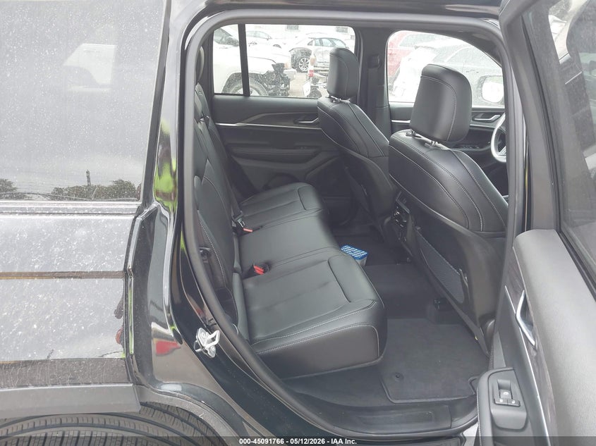 2025 JEEP GRAND CHEROKEE auction photo 8