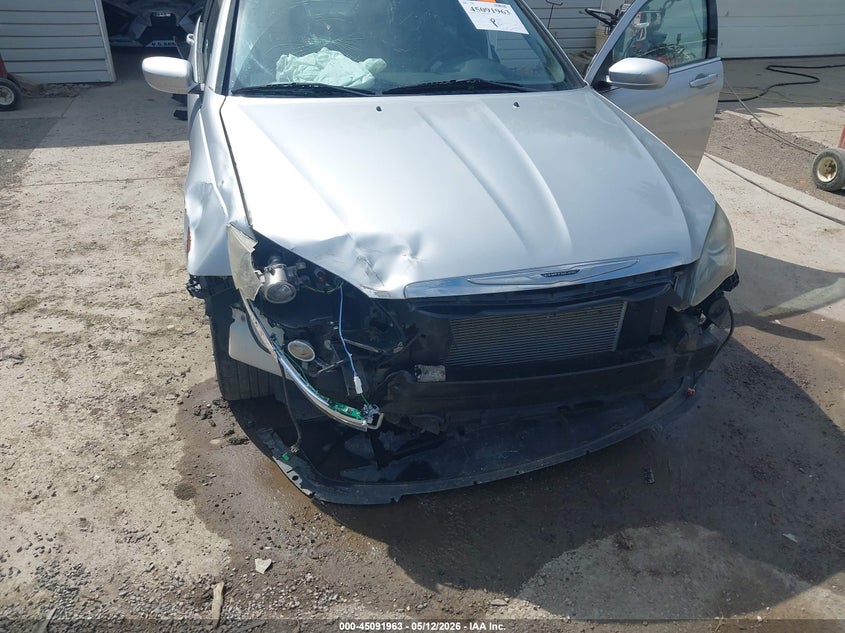 1C3CCBBG4CN250282 2012 Chrysler 200 3.6 Touring silver