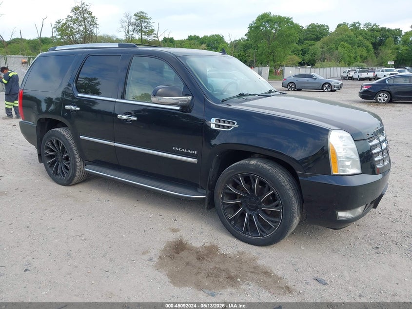 2011 CADILLAC ESCALADE LUXURY