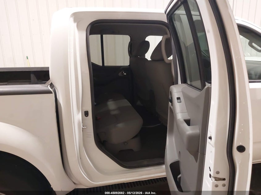 2019 NISSAN FRONTIER auction photo 8