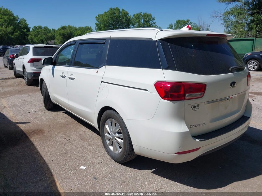 2017 KIA SEDONA auction photo 3
