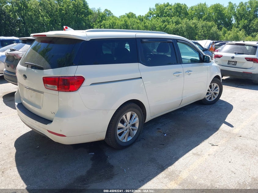 2017 KIA SEDONA auction photo 4