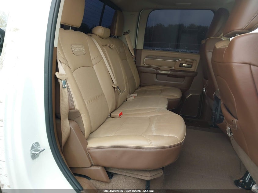 3C63R3KL0LG201061 2020 Ram 3500 Laramie Longhorn 4x4 8' Box White