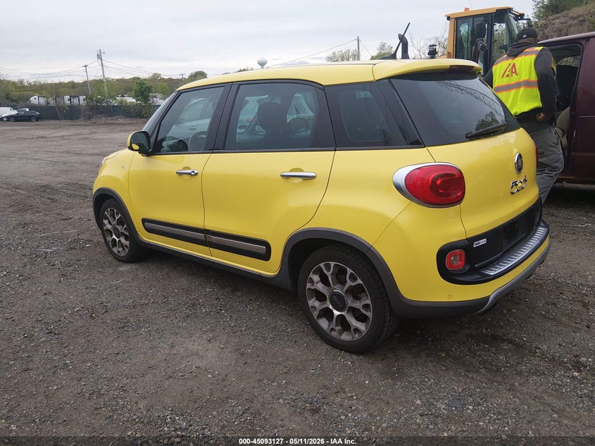 2014 FIAT 500L auction photo 3