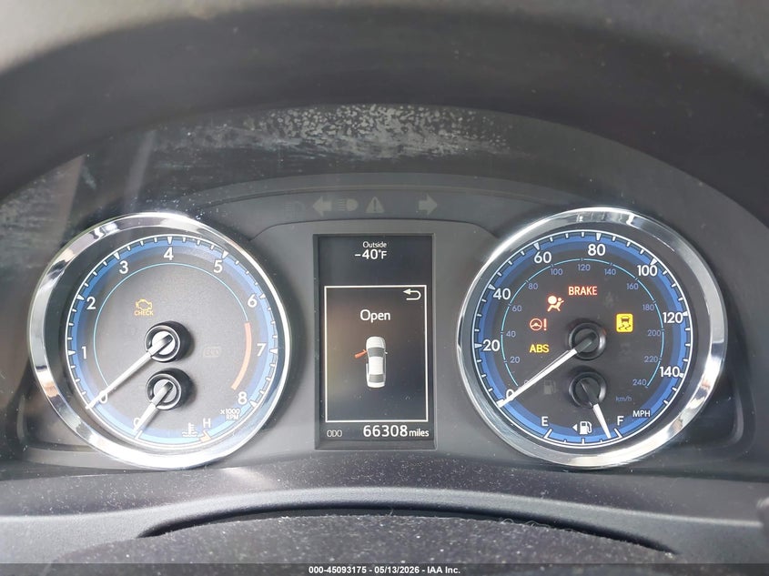 VIN 2T1BURHE1HC933327 2017 TOYOTA COROLLA SE