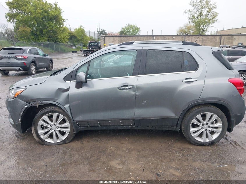 VIN 3GNCJRSB0LL207628 2020 CHEVROLET TRAX AWD PREMIER