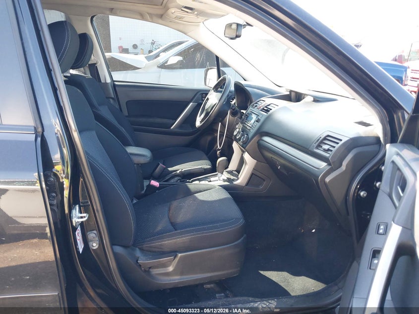 2015 SUBARU FORESTER auction photo 5