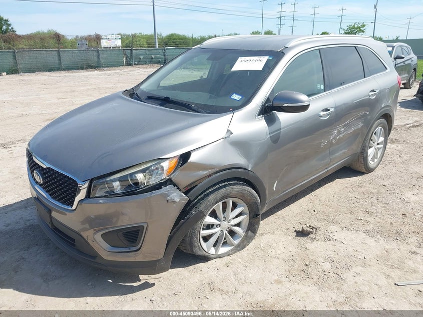 2016 KIA SORENTO auction photo 2