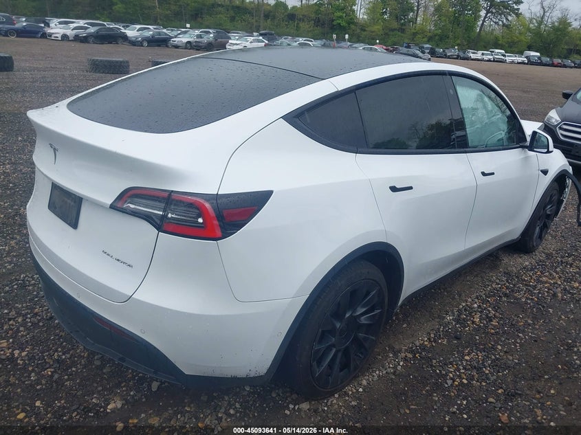 Vin: 5yjygdee4lf058600, lot: 45591208, tesla model y long range dual motor all-wheel drive 20204