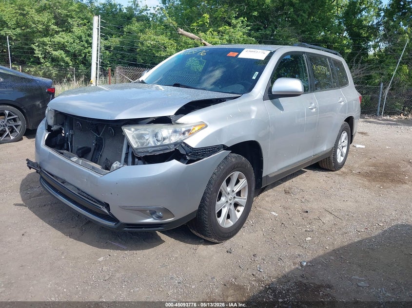 Vin: 5tdbk3eh8ds198400, lot: 45591343, toyota highlander se v6 20132