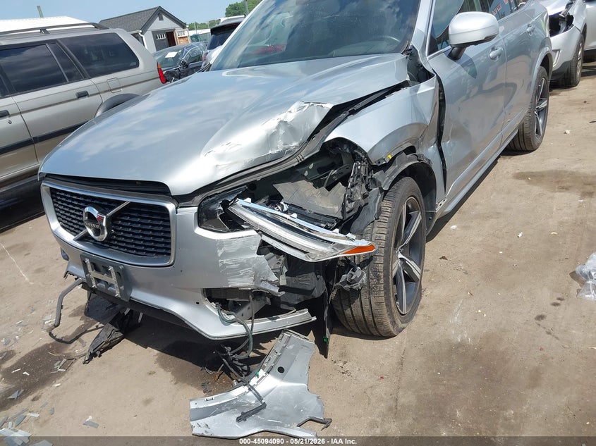 2016 Volvo Xc90 T6 R-Design VIN: YV4A22PM1G1053651 Lot: 45094090