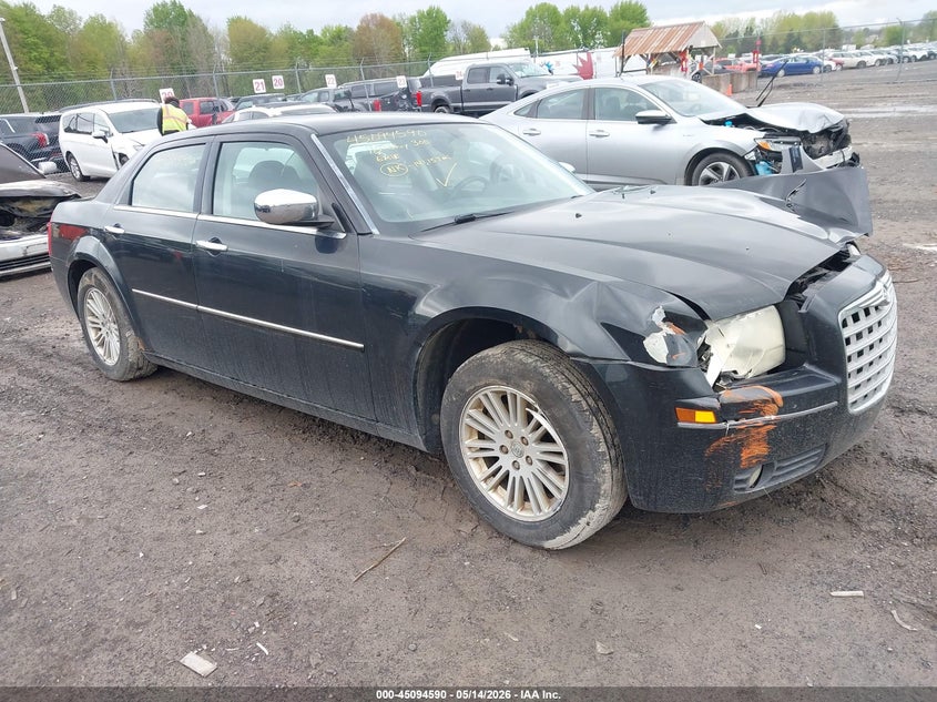 Vin: 2c3ca5cv7ah105828, lot: 45592157, chrysler 300 touring/signature series/executive series 2010 img_1