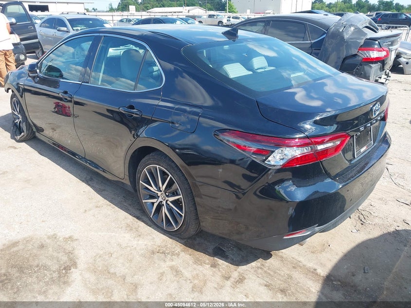 AtlanticExpress - Toyota Camry Hybrid