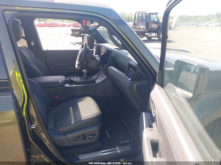 2025 LEXUS GX 550 auction photo 5