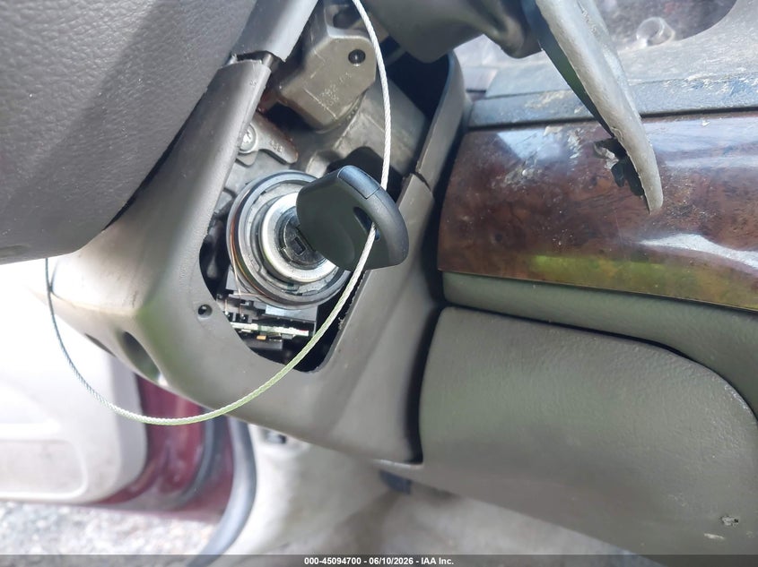 2008 Mercury Grand Marquis Gs VIN: 2MEFM74V18X622261 Lot: 45094700