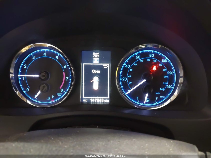 VIN 2T1BURHE2HC766914 2017 TOYOTA COROLLA SE