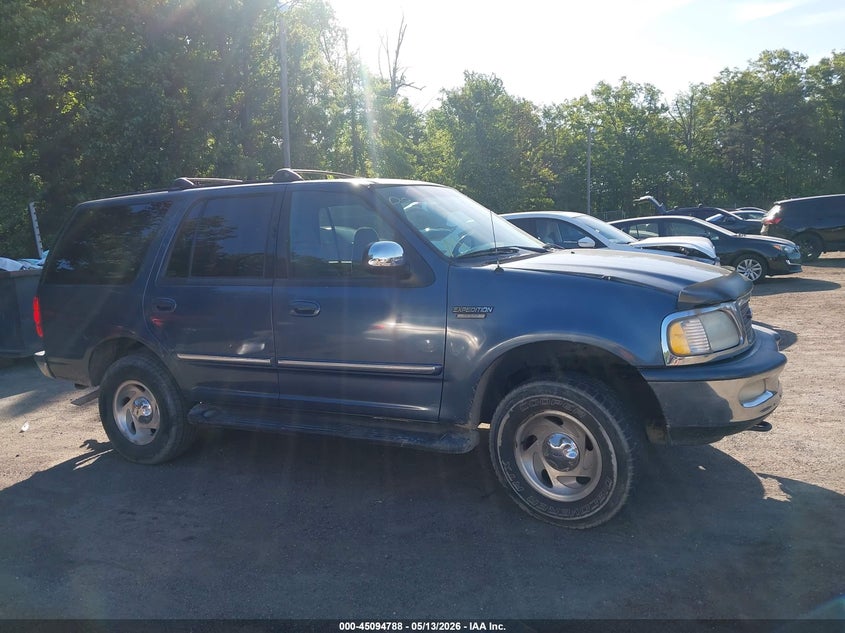 1998 Ford Expedition Eddie Bauer/Xlt VIN: 1FMRU18W4WLA41907 Lot: 45094788