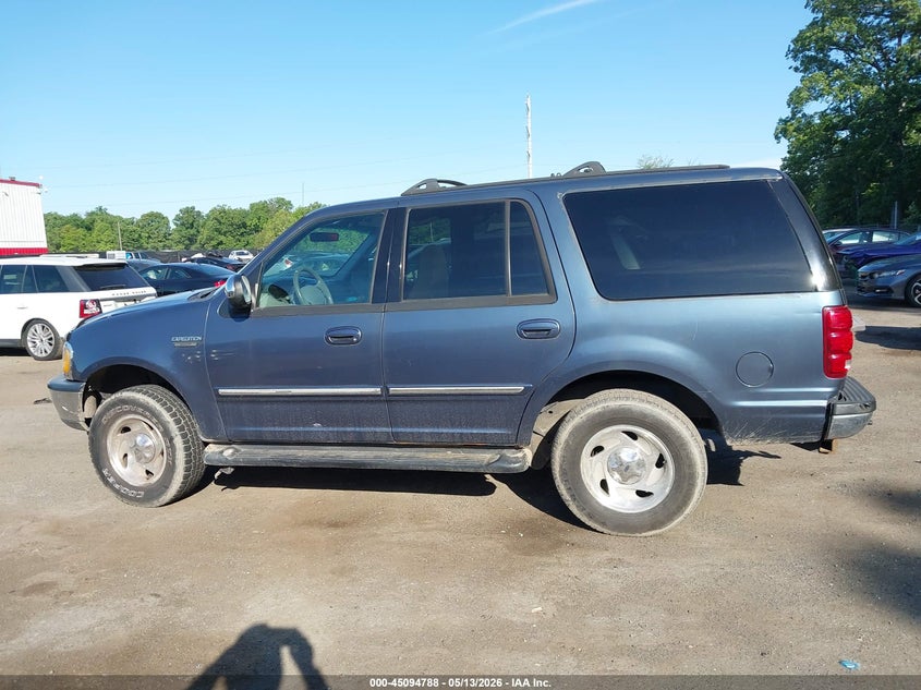 1998 Ford Expedition Eddie Bauer/Xlt VIN: 1FMRU18W4WLA41907 Lot: 45094788