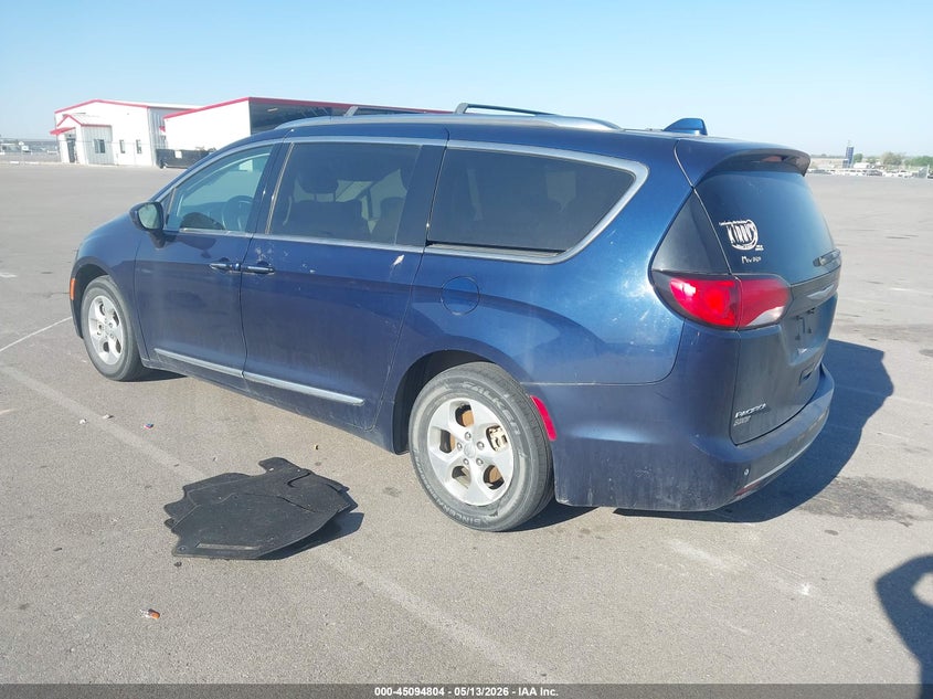 Vin: 2c4rc1eg4hr785666, lot: 45592371, chrysler pacifica touring-l plus 20173