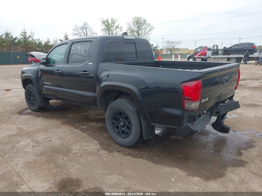 2020 TOYOTA TACOMA auction photo 3