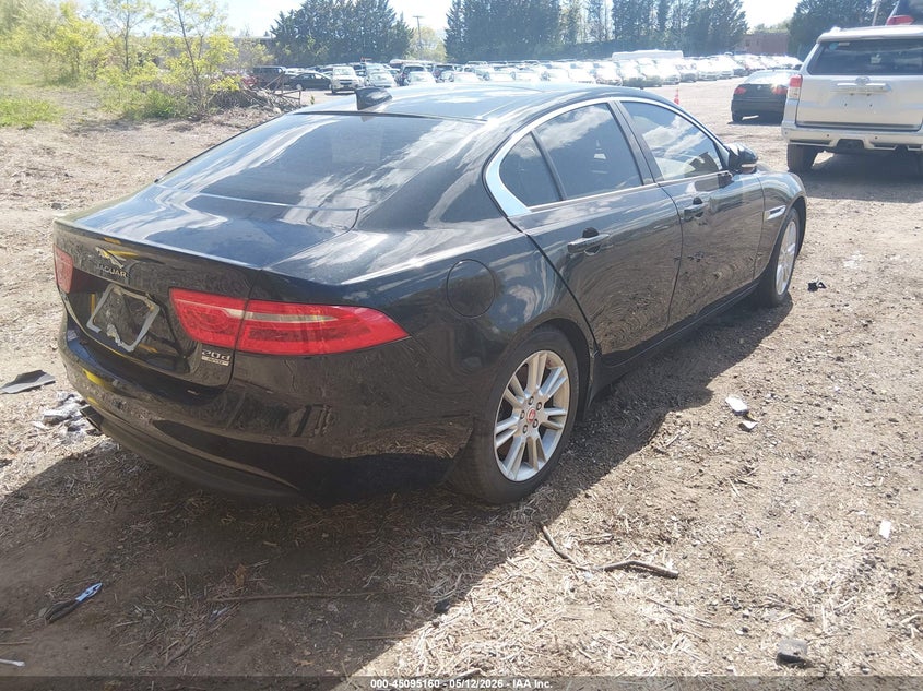 Vin: sajaj4bn8ha952589, lot: 45592727, jaguar xe 20d premium 20174