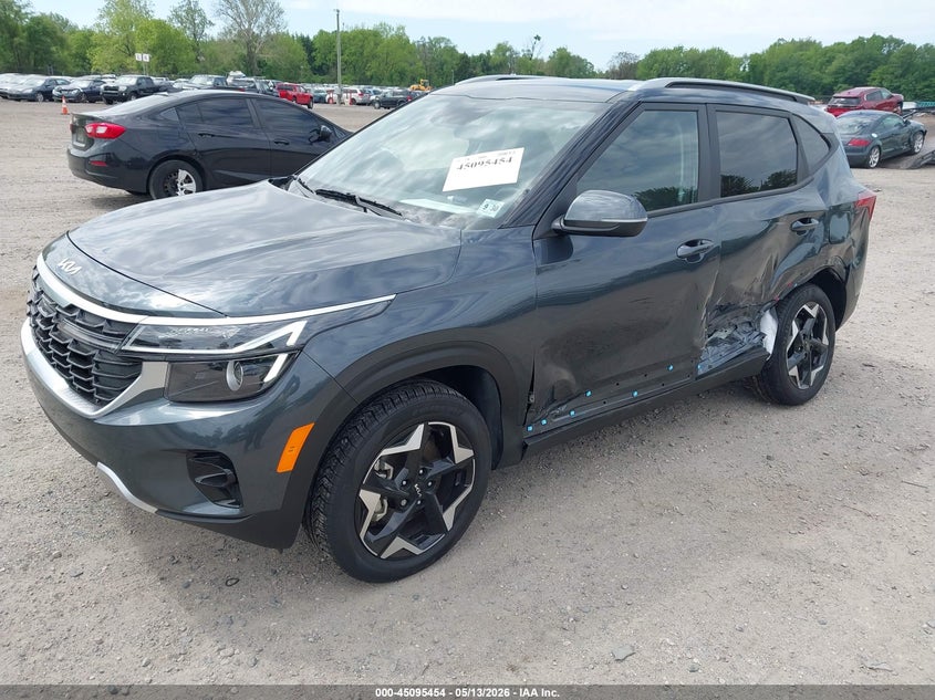 2025 KIA SELTOS auction photo 2