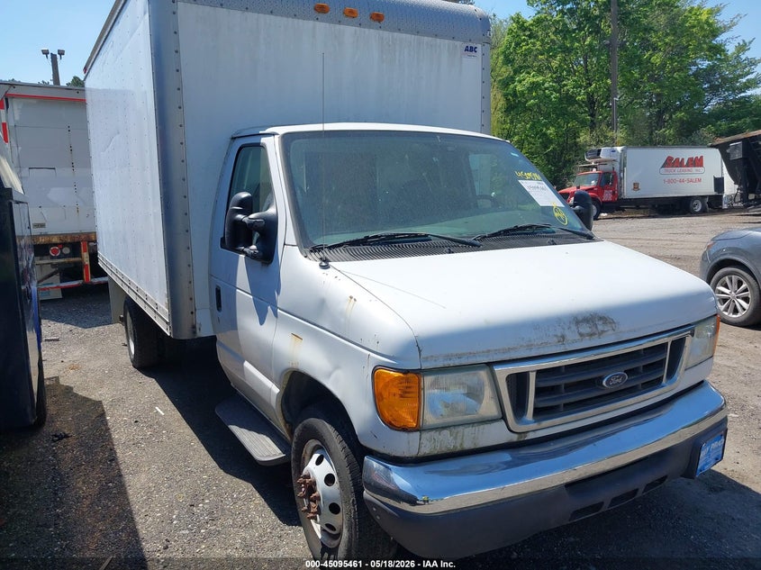 2006 FORD E-350 CUTAWAY auction photo 1
