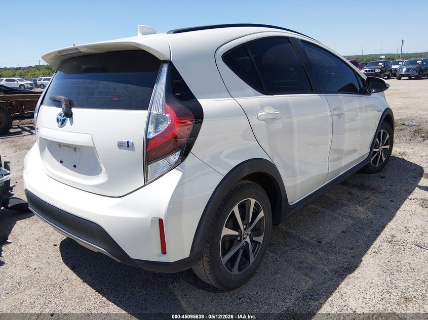 2018 TOYOTA PRIUS C auction photo 4