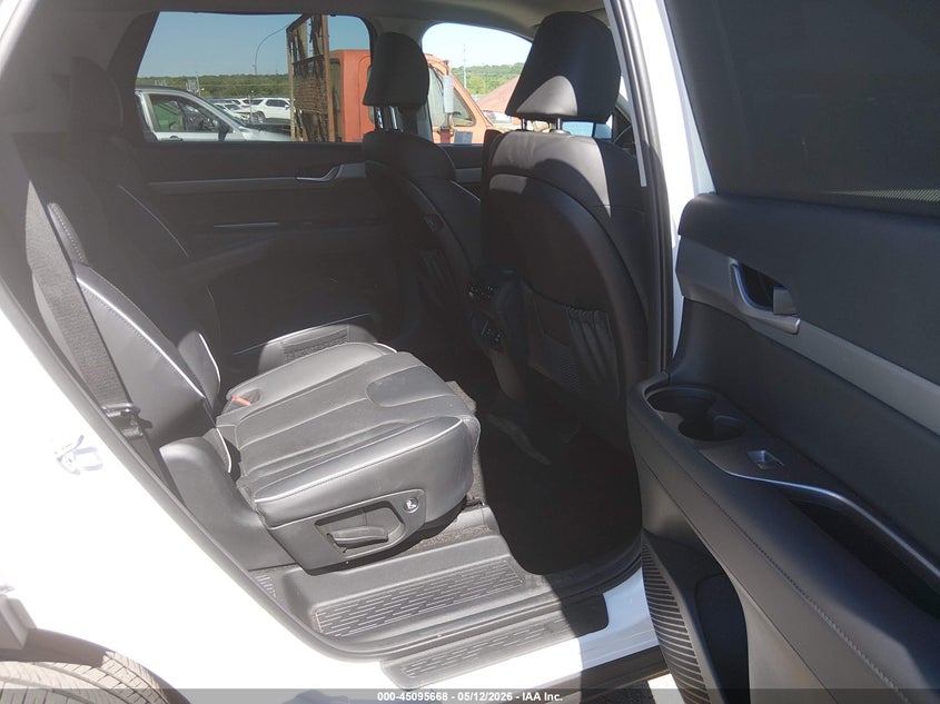 2025 HYUNDAI PALISADE auction photo 8