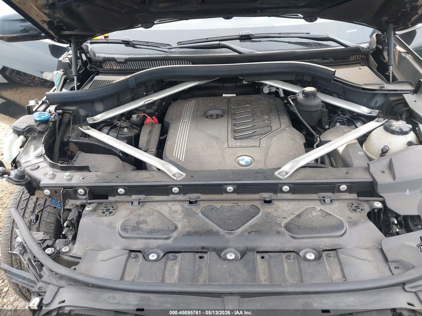 VIN: 5UXCR6C53KLK87623 2019 BMW X5 XDRIVE40I