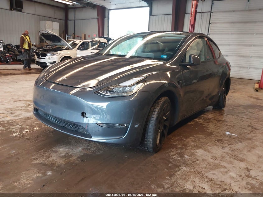 2023 Tesla Model Y Awd/Long Range Dual Motor All-Wheel Drive 7SAYGDEE1PA027682 photo 1