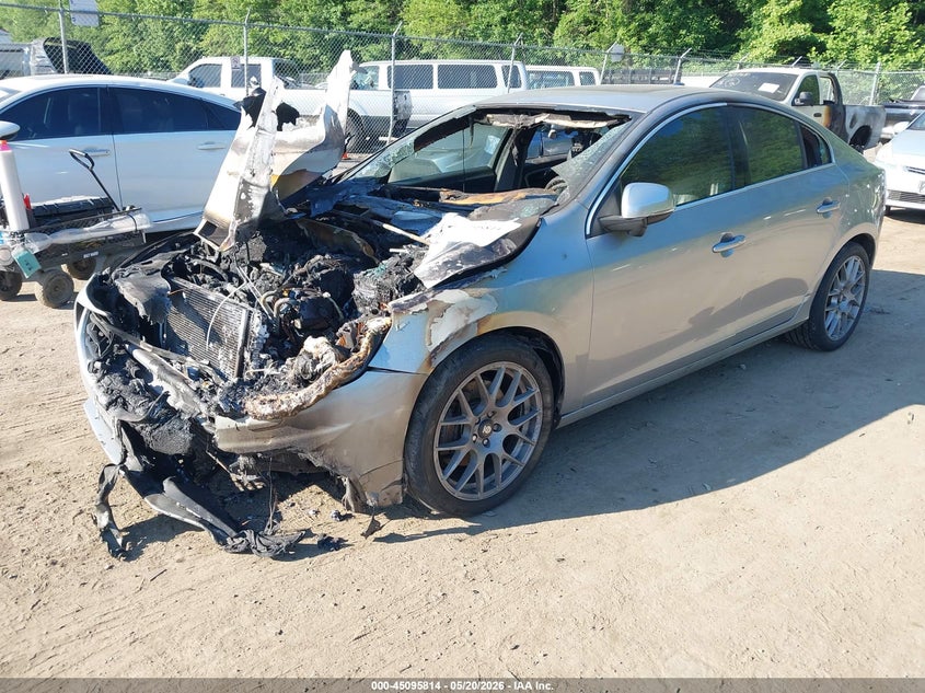 Vin: yv1902fh9c2081955, lot: 45593381, volvo s60 t6 20122