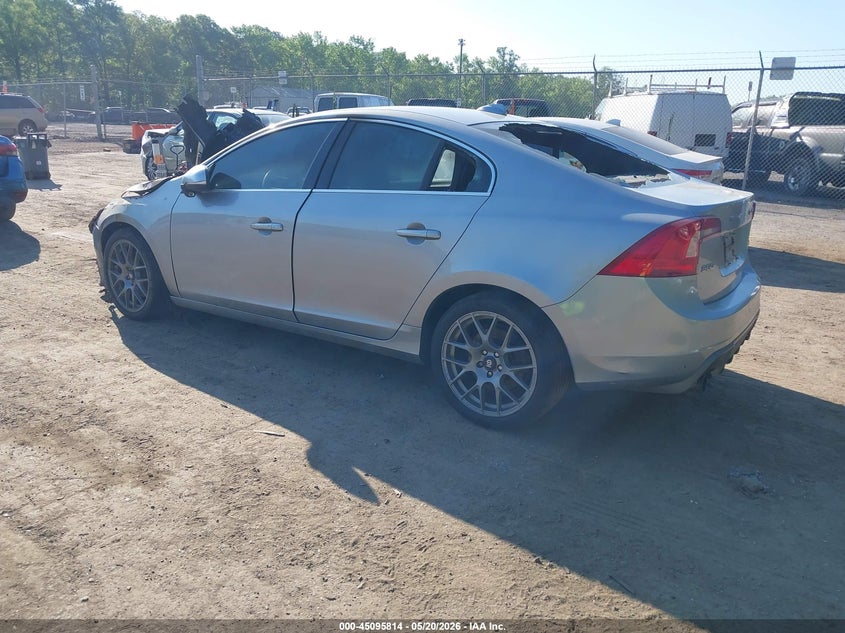 Vin: yv1902fh9c2081955, lot: 45593381, volvo s60 t6 20123