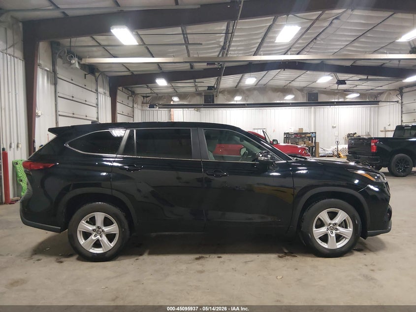 TOYOTA HIGHLANDER - zdjęcie 13