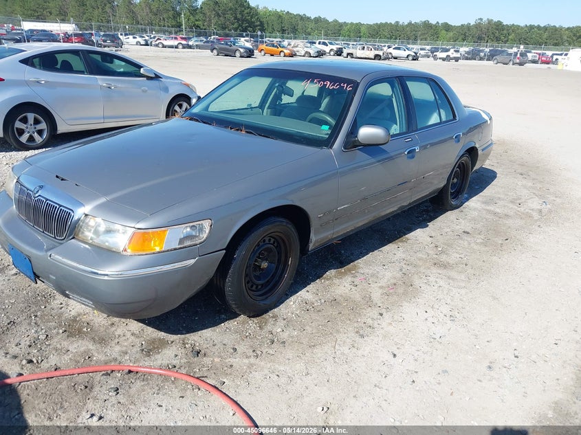 2MEFM74W5YX645955 2000 Mercury Grand Marquis Gs photo 1