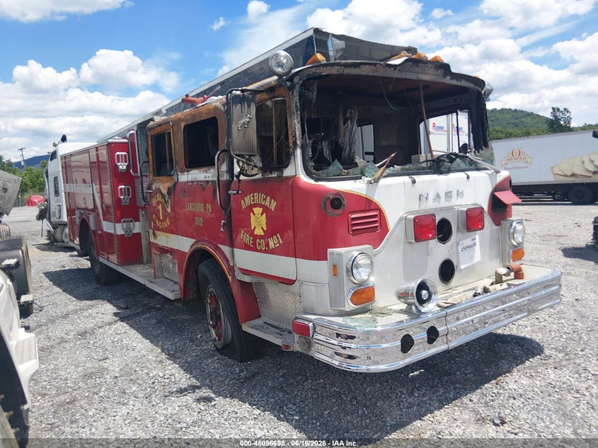 1978 MACK CF600 FIRETRUCK auction photo 1