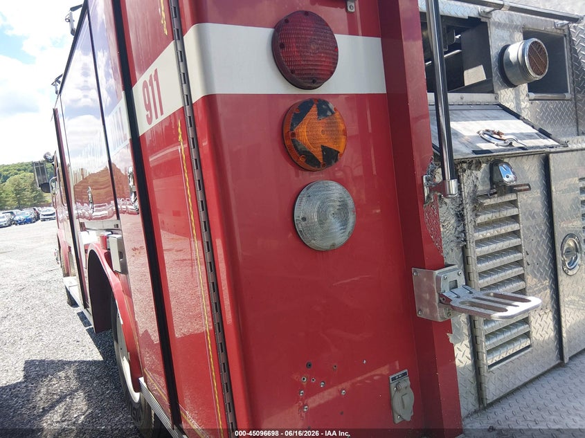 1978 MACK CF600 FIRETRUCK auction photo 3