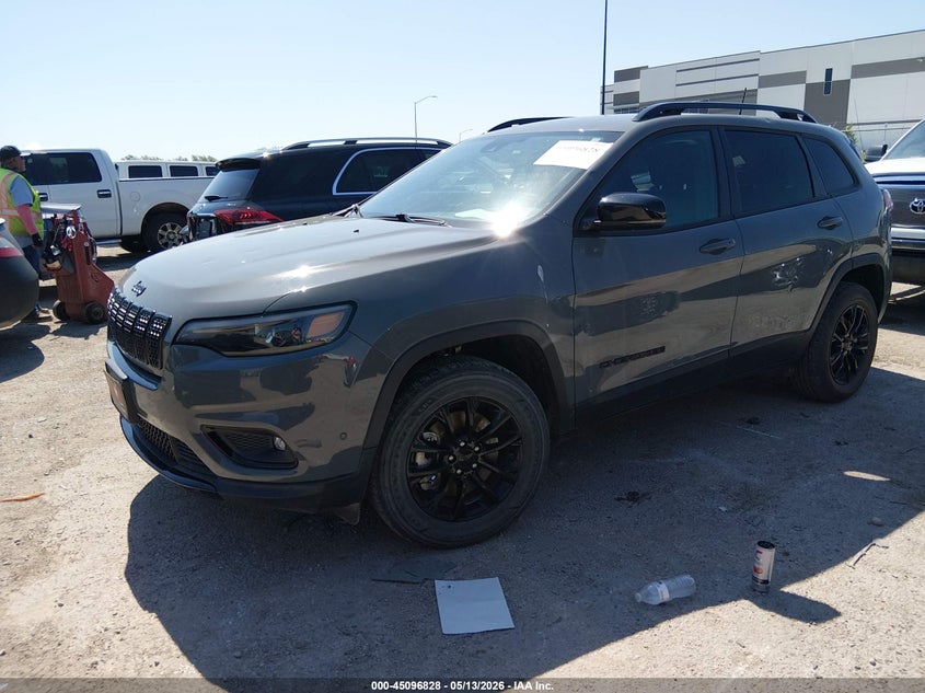 2023 JEEP CHEROKEE auction photo 2