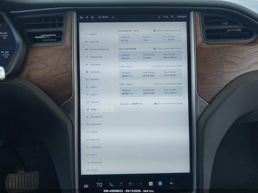 2020 Tesla Model X Long Range Dual Motor All-Wheel Drive/Long Range Plus Dual Motor All-Wheel Drive VIN: 5YJXCBE22LF236537 Lot: 45096833