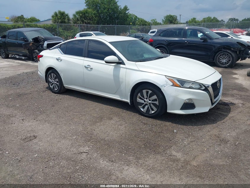 NISSAN ALTIMA 2019. Lot# 45096864. VIN 1N4BL4BV2KC163630. Photo 1