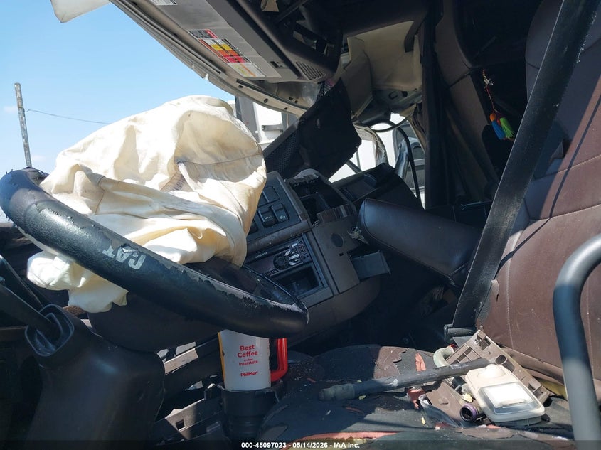2018 VOLVO VNL auction photo 5