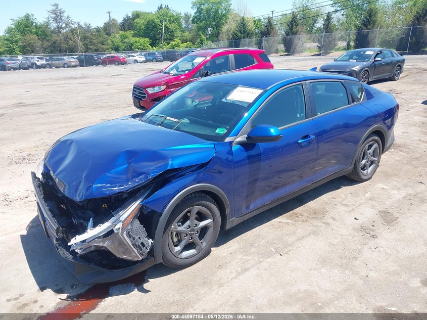 Vin: 3kpft4de5se158066, lot: 45594751, kia k4 lxs 20252