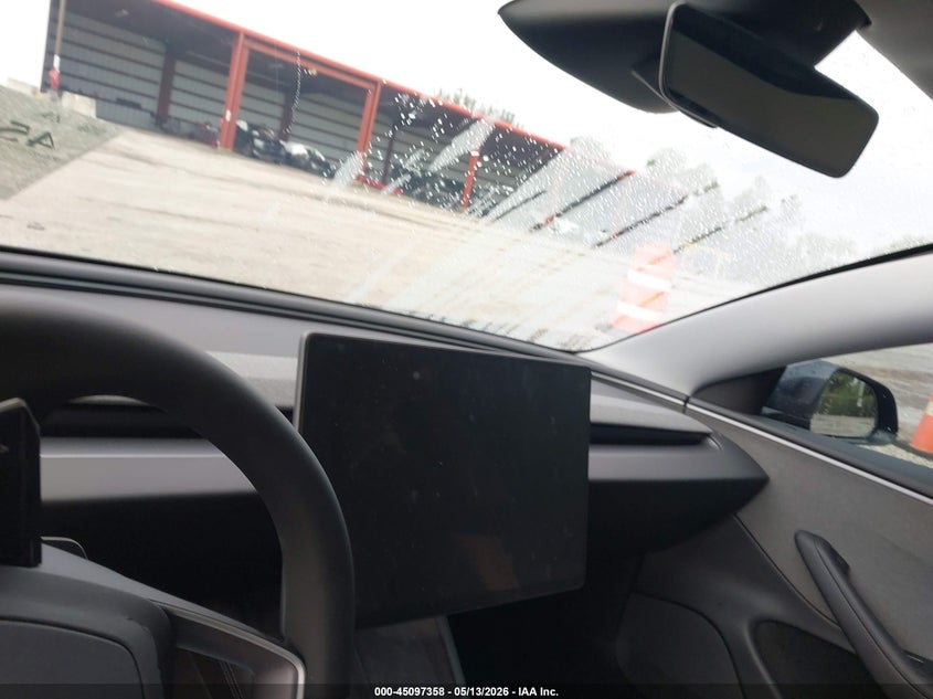 2025 TESLA MODEL 3 auction photo 7