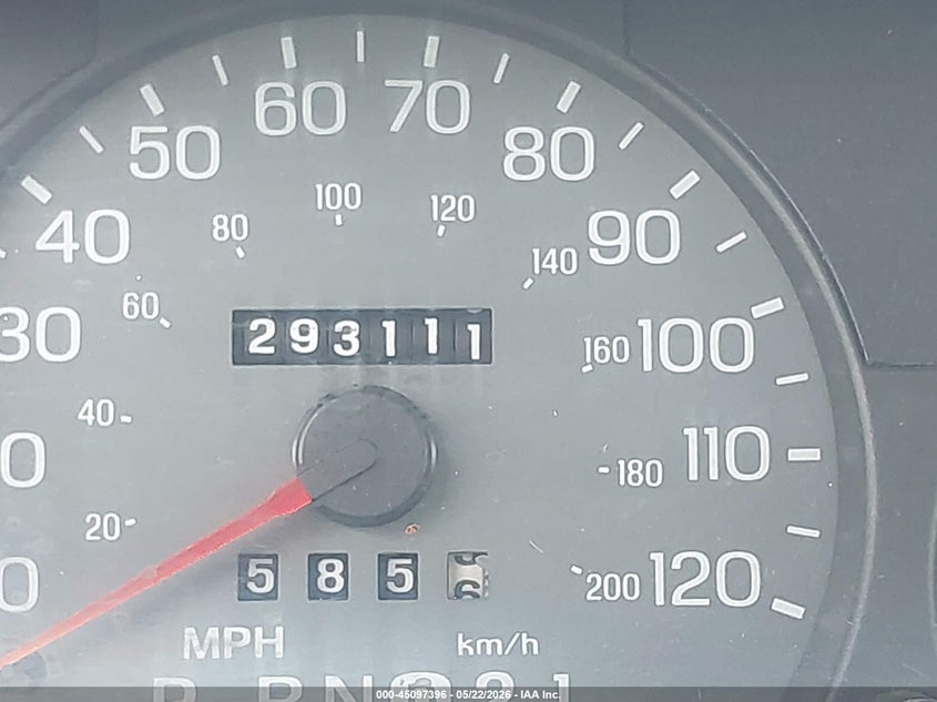 2002 Mercury Grand Marquis Gs VIN: 2MEFM74W72X642319 Lot: 45097396